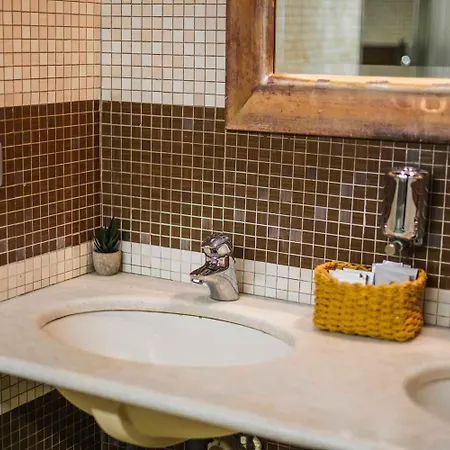 Arena Albaro House *