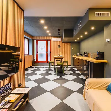 Arena Albaro House