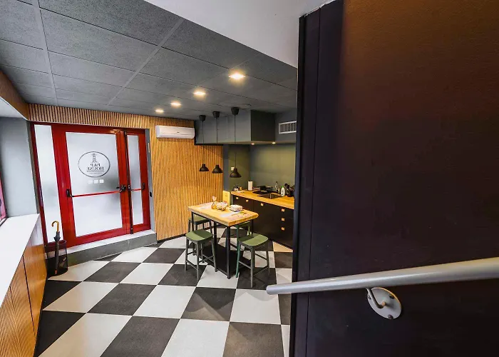 Arena Albaro House *